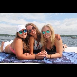 Meet your Posher, Skylar